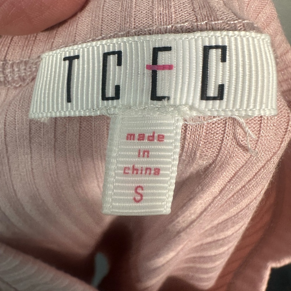TCEC Solid Fitted Crew Neckline and Long Puff Sleeves Size Medium EUC - Picture 8 of 9